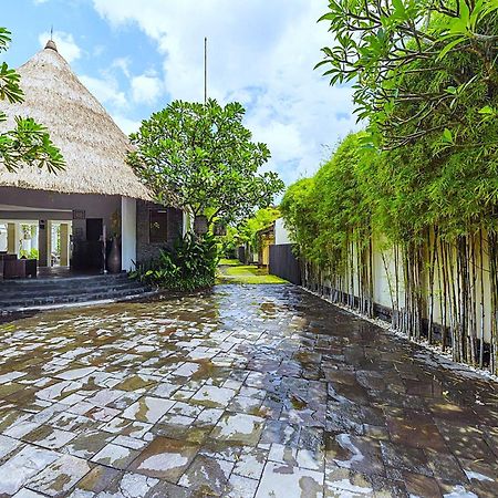 Villa Diana Bali 16 Bedrooms Seminyak Buitenkant foto