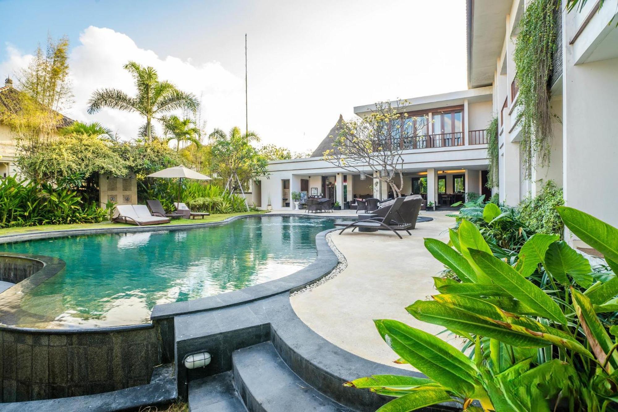 Villa Diana Bali 16 Bedrooms Seminyak Buitenkant foto