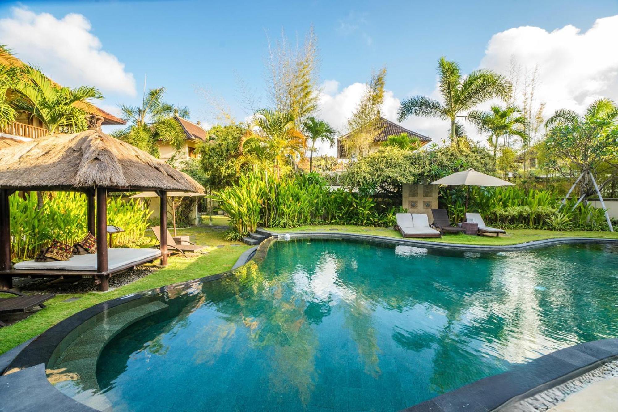 Villa Diana Bali 16 Bedrooms Seminyak Buitenkant foto