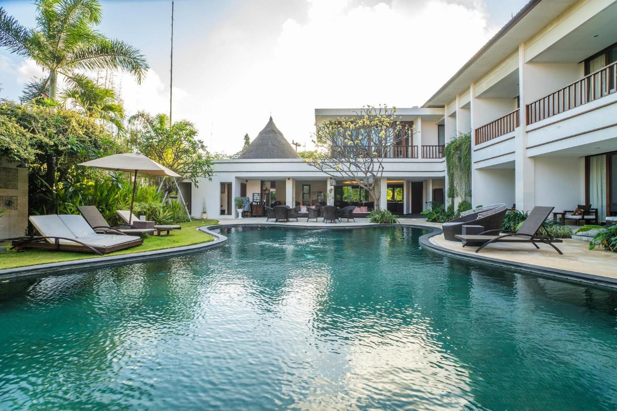 Villa Diana Bali 16 Bedrooms Seminyak Buitenkant foto
