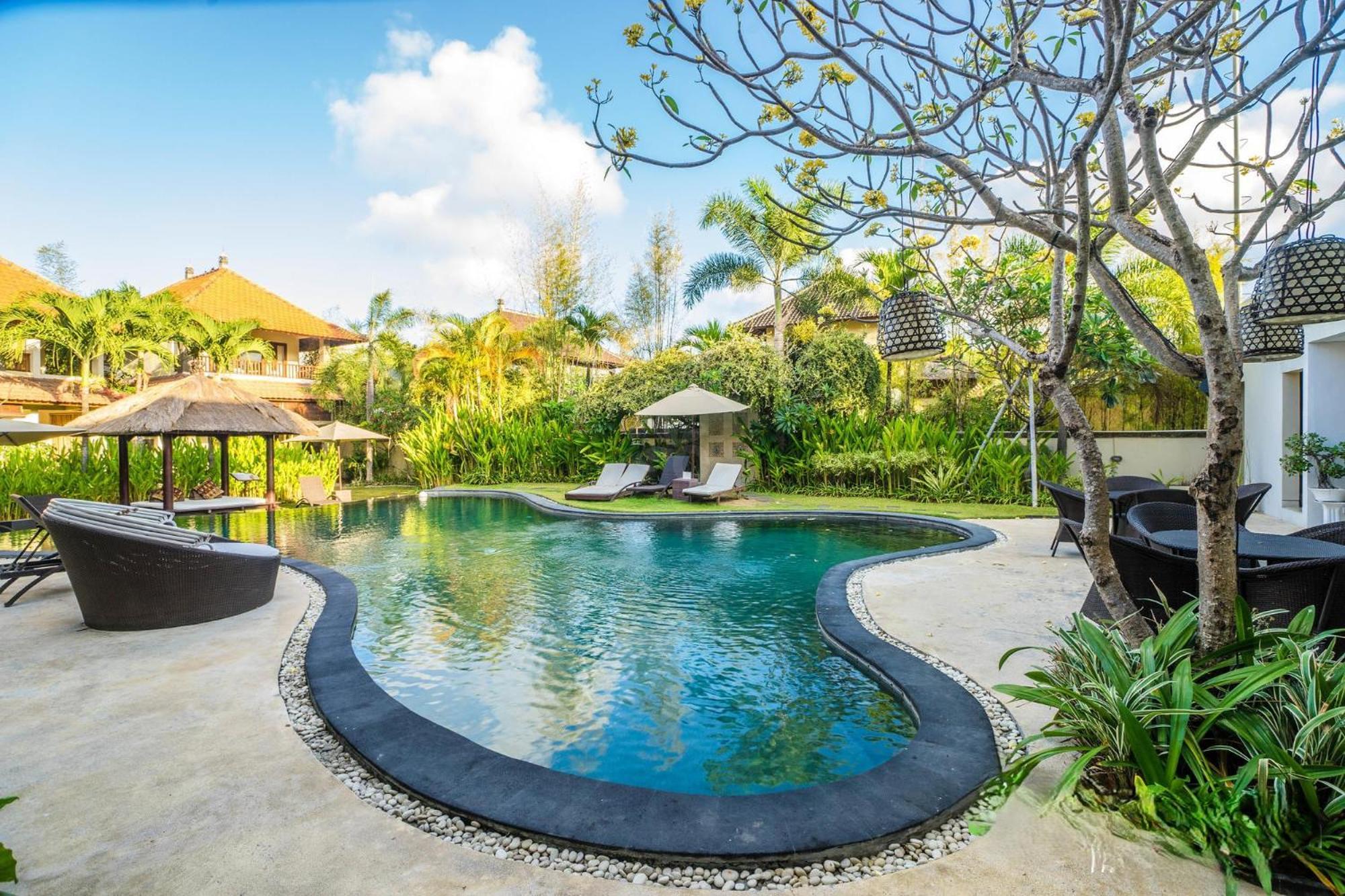 Villa Diana Bali 16 Bedrooms Seminyak Buitenkant foto